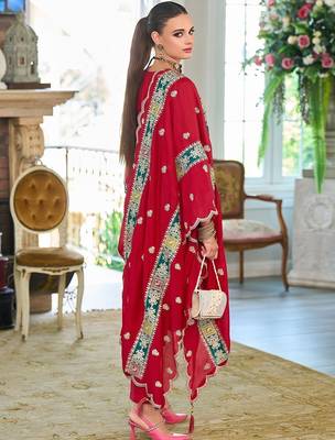 Ethnic Motifs Embroidered Sequinned Kurta with Trousers & With Dupatta 3