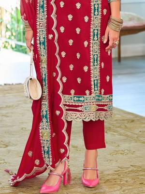 Ethnic Motifs Embroidered Sequinned Kurta with Trousers & With Dupatta 5