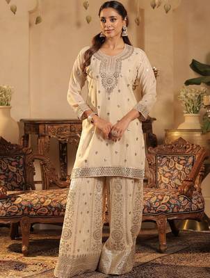 Women Ethnic Motifs Printed Kurta with Palazzo & Dupatta 2