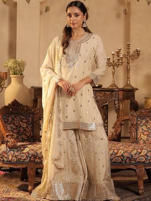 Women Ethnic Motifs Printed Kurta with Palazzo & Dupatta 6