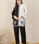Women Checked Embroidered Kurta with Trousers