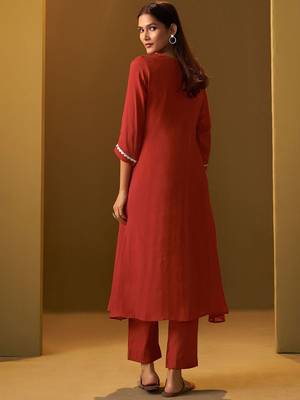 Women Ethnic Motifs Embroidered Thread Work A-Line Kurta with Trouser 4