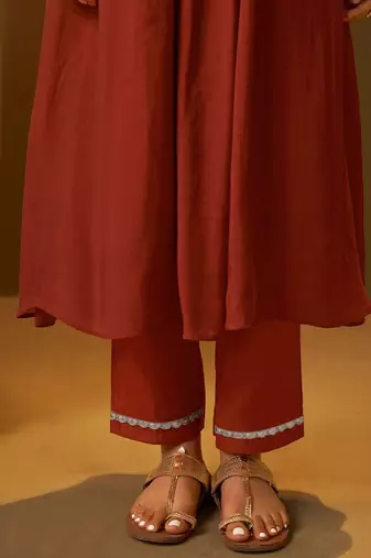 Women Ethnic Motifs Embroidered Thread Work A-Line Kurta with Trouser