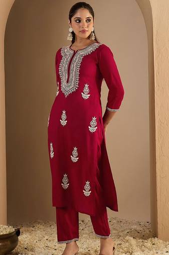 Women Ethnic Motifs Printed Kurta with Trousers
