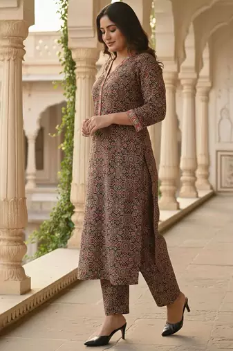Floral Printed Pure Cotton Straight Kurta With Trousers