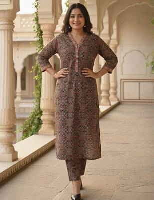 Floral Printed Pure Cotton Straight Kurta With Trousers 5