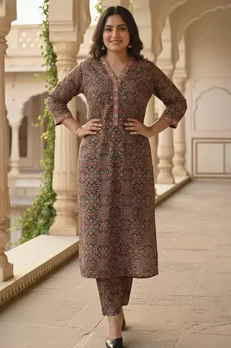 Floral Printed Pure Cotton Straight Kurta With Trousers
