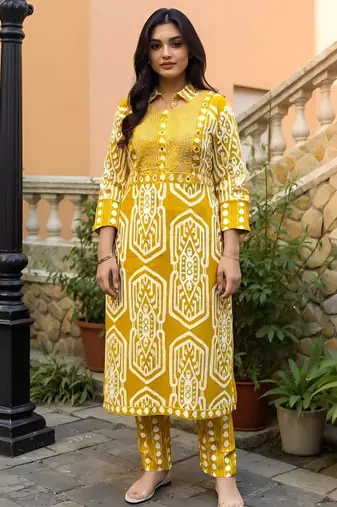 Geometric Printed Pure Cotton Straight Kurta With Trousers