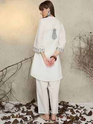 Women Ethnic Motifs Embroidered Pure Cotton Kurta with Trouser 4