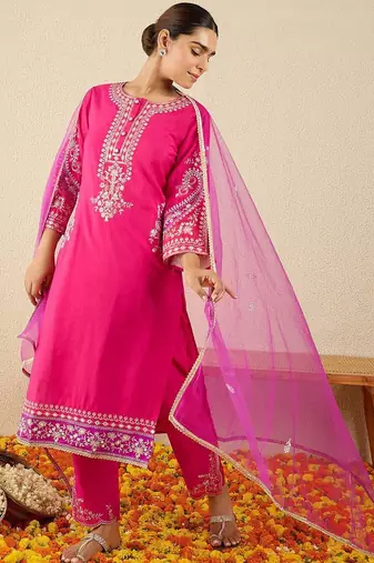 Women Ethnic Motifs Embroidered Regular Kurta Set With Dupatta