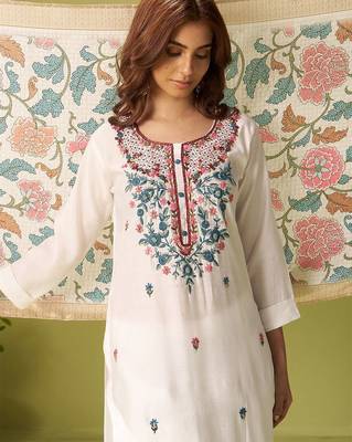 Women Floral Embroidered Kurta with Trousers & Dupatta 1
