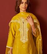 Women Floral Embroidered Kurta with Trousers & Dupatta