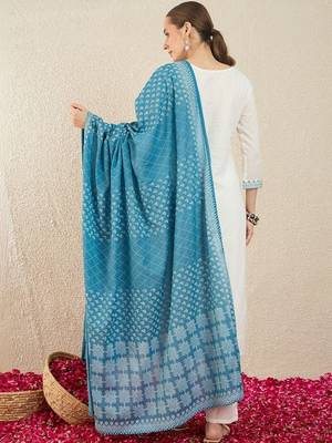 Women Ethnic Motifs Embroidered Regular Thread Work Pure Cotton Kurta with Trousers & With Dupatta 7