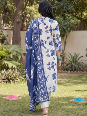 Women Animal Printed Regular Pure Cotton Kurta with Trousers & With Dupatta 3
