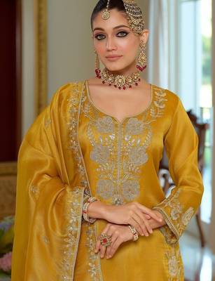 Women Ethnic Motifs Embroidered Regular Thread Work Kurta with Sharara & With Dupatta 2