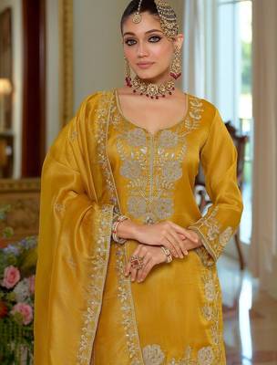 Women Ethnic Motifs Embroidered Regular Thread Work Kurta with Sharara & With Dupatta 4