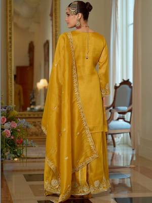 Women Ethnic Motifs Embroidered Regular Thread Work Kurta with Sharara & With Dupatta 7