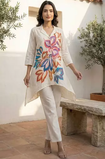 Women Floral Printed Regular Pure Cotton Kurta with Trousers