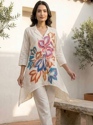 Women Floral Printed Regular Pure Cotton Kurta with Trousers 5