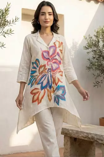 Women Floral Printed Regular Pure Cotton Kurta with Trousers