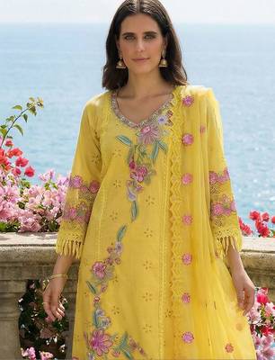 Women Floral Embroidered Regular Thread Work Pure Cotton Kurta with Trousers & With Dupatta 2