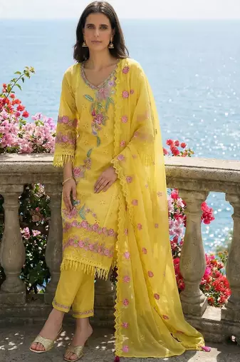 Women Floral Embroidered Regular Thread Work Pure Cotton Kurta with Trousers & With Dupatta