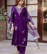 Women Ethnic Motifs Embroidered Regular Thread Work Kurta with Trousers & With Dupatta