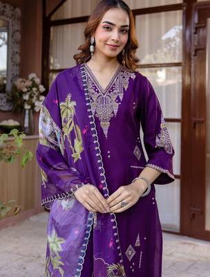 Women Ethnic Motifs Embroidered Regular Thread Work Kurta with Trousers & With Dupatta 4