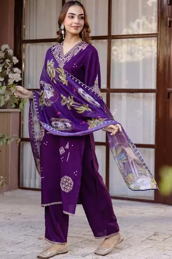 Women Ethnic Motifs Embroidered Regular Thread Work Kurta with Trousers & With Dupatta
