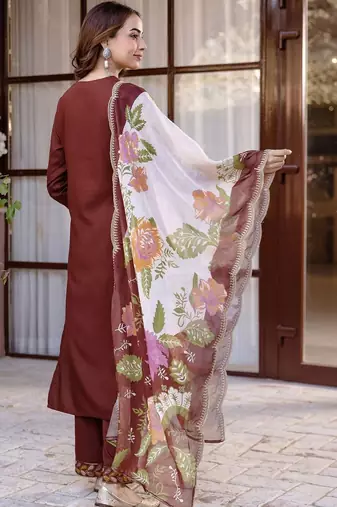 Women Ethnic Motifs Embroidered Regular Thread Work Kurta with Trousers & With Dupatta