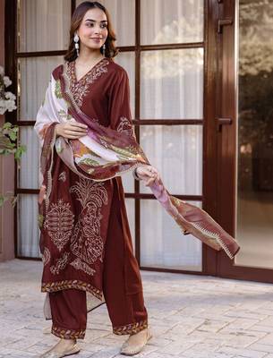 Women Ethnic Motifs Embroidered Regular Thread Work Kurta with Trousers & With Dupatta 6