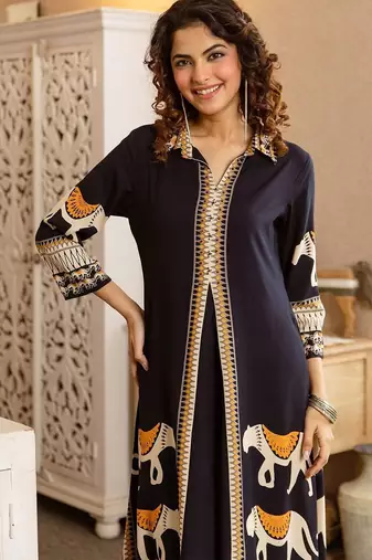 Women Ethnic Motifs Printed Panelled Kurta with Trousers