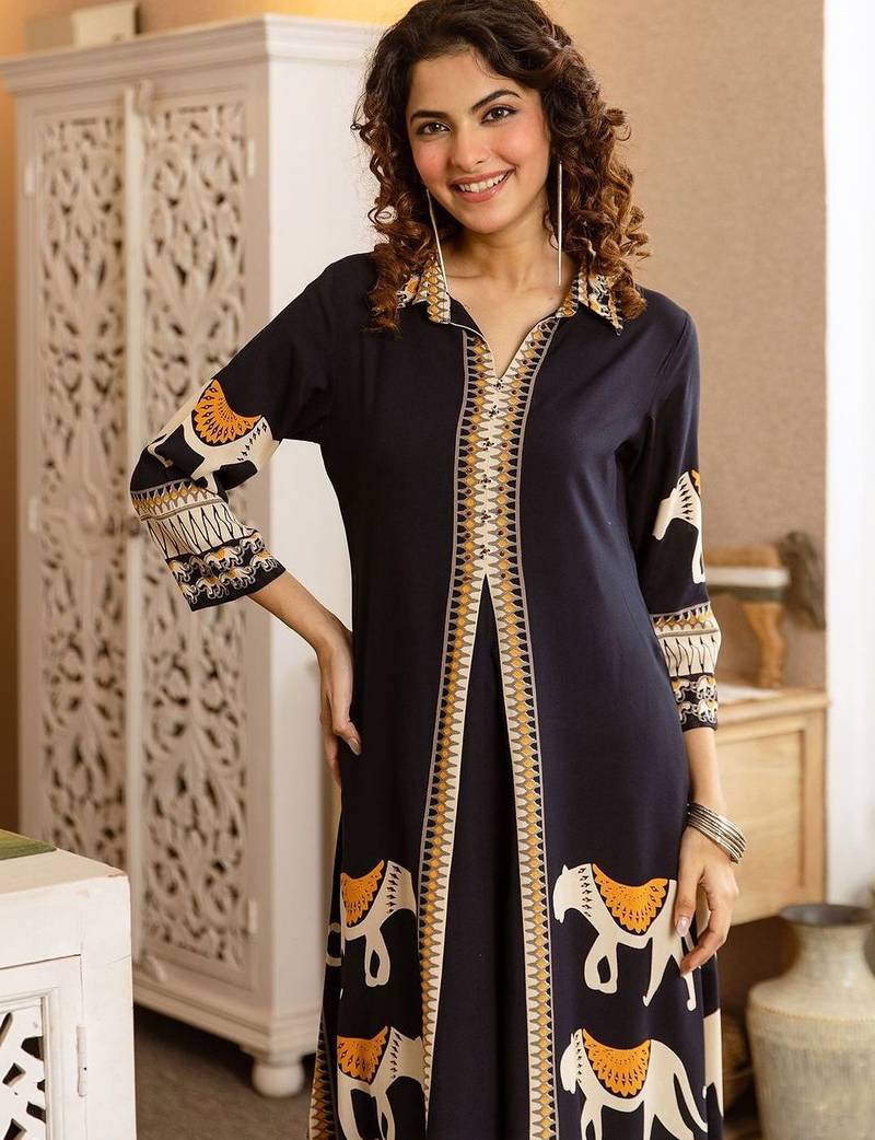 Women Ethnic Motifs Printed Panelled Kurta with Trousers