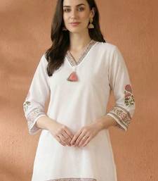 Women Floral Printed Regular  Cotton Kurta with Trousers