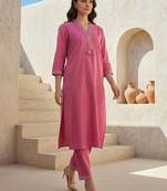 Women Regular Thread Work Kurta with Trousers