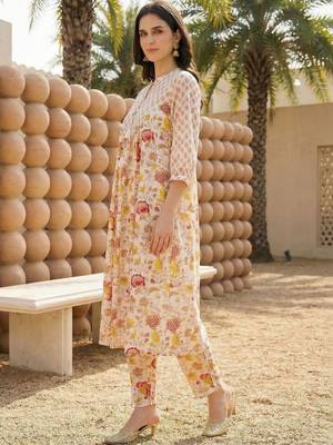 Women Floral Printed Empire Pure Cotton Kurta with Trousers 2