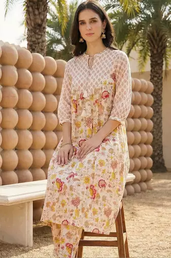 Women Floral Printed Empire Pure Cotton Kurta with Trousers
