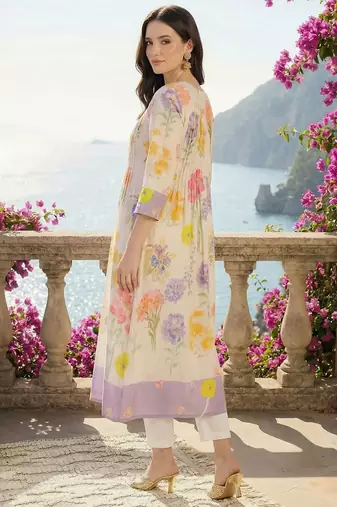 Women Floral Printed Pleated Pure Cotton Kurta with Trousers