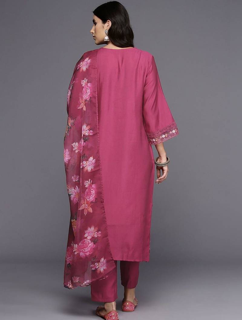 Women Floral Embroidered Regular Thread Work Kurta with Trousers & With Dupatta