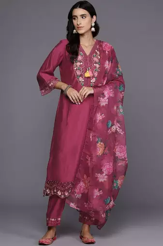Women Floral Embroidered Regular Thread Work Kurta with Trousers & With Dupatta
