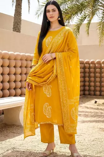 women paisley printed regular thread work  cotton kurta with trousers & with dupatta