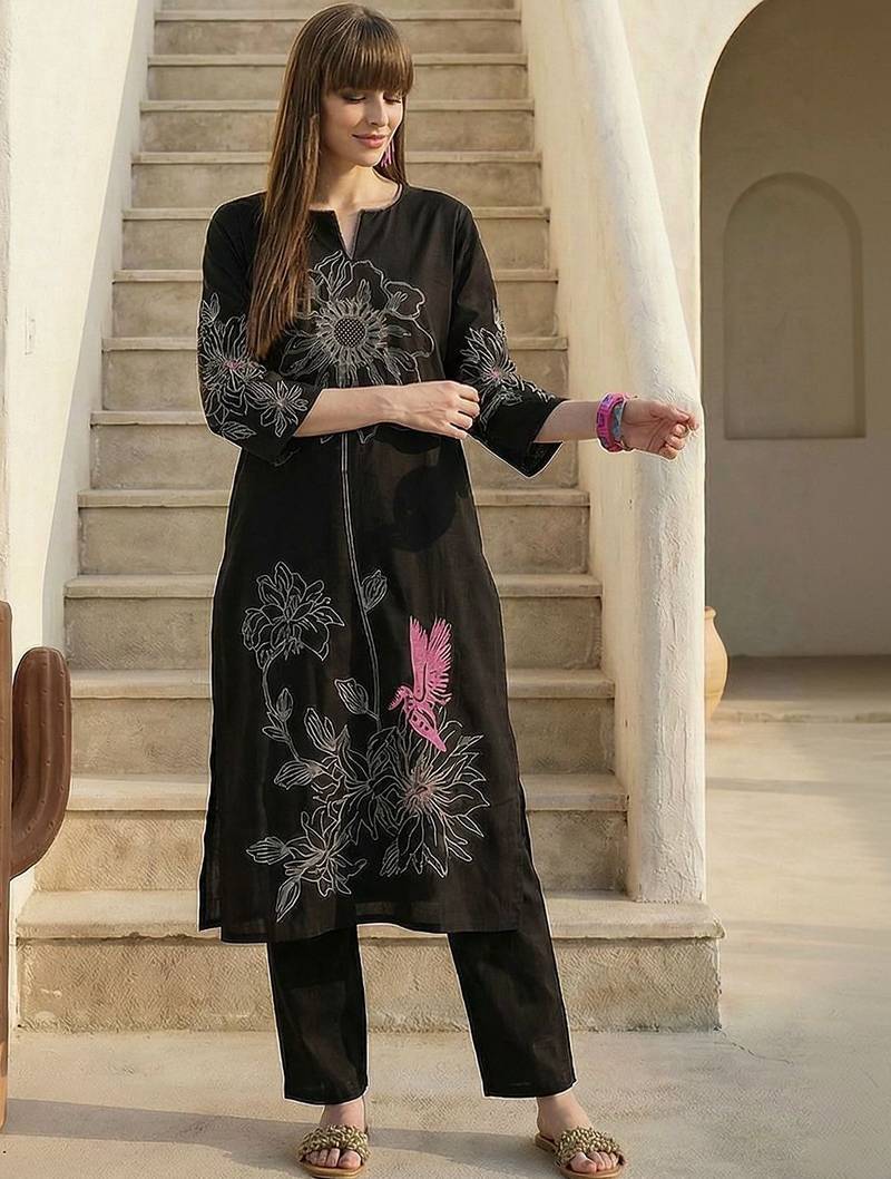 Women Floral Embroidered Regular Thread Work Pure Cotton Kurta with Trousers