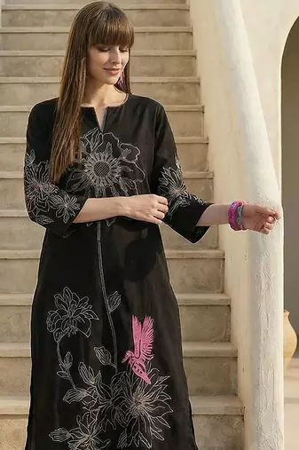 Women Floral Embroidered Regular Thread Work Pure Cotton Kurta with Trousers