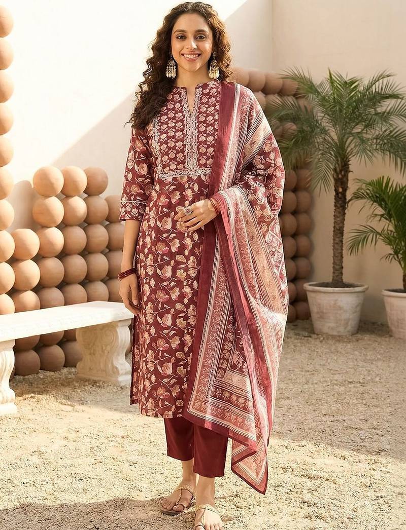 Women Floral Printed Regular Gotta Patti Pure Cotton Kurta with Trousers & With Dupatta