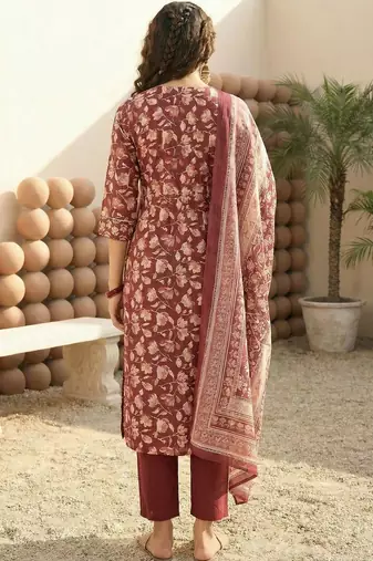 Women Floral Printed Regular Gotta Patti Pure Cotton Kurta with Trousers & With Dupatta