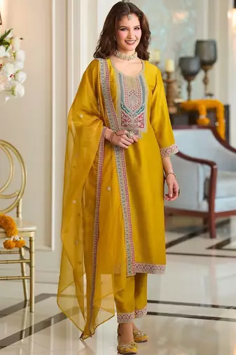 Women Ethnic Motifs Embroidered Regular Kurta with Trousers & Dupatta