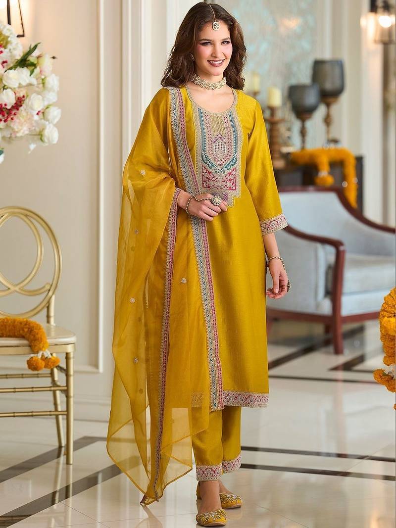 Women Ethnic Motifs Embroidered Regular Kurta with Trousers & Dupatta