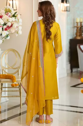 Women Ethnic Motifs Embroidered Regular Kurta with Trousers & Dupatta