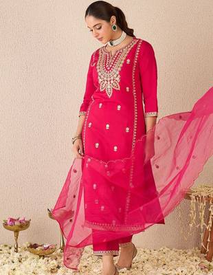Women Ethnic Motifs Embroidered Regular Gotta Patti Kurta with Trousers & With Dupatta 3