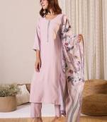 Women Embroidered Regular Thread Work Kurta with Trousers & With Dupatta